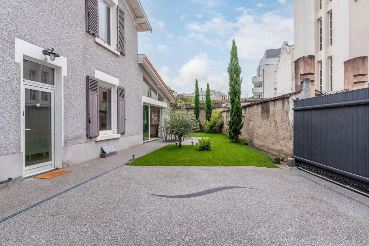 La Villa Sassolini Avec Jacuzzi Lyon Exterior photo